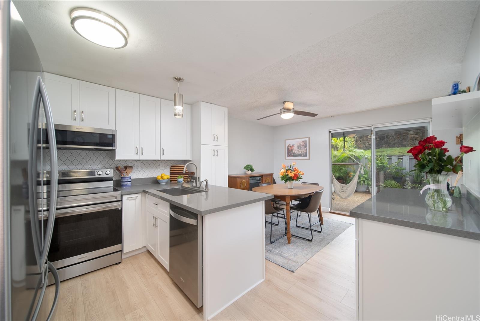 MTA townhouse # 60, Mililani, Hawaii - photo 5 of 24