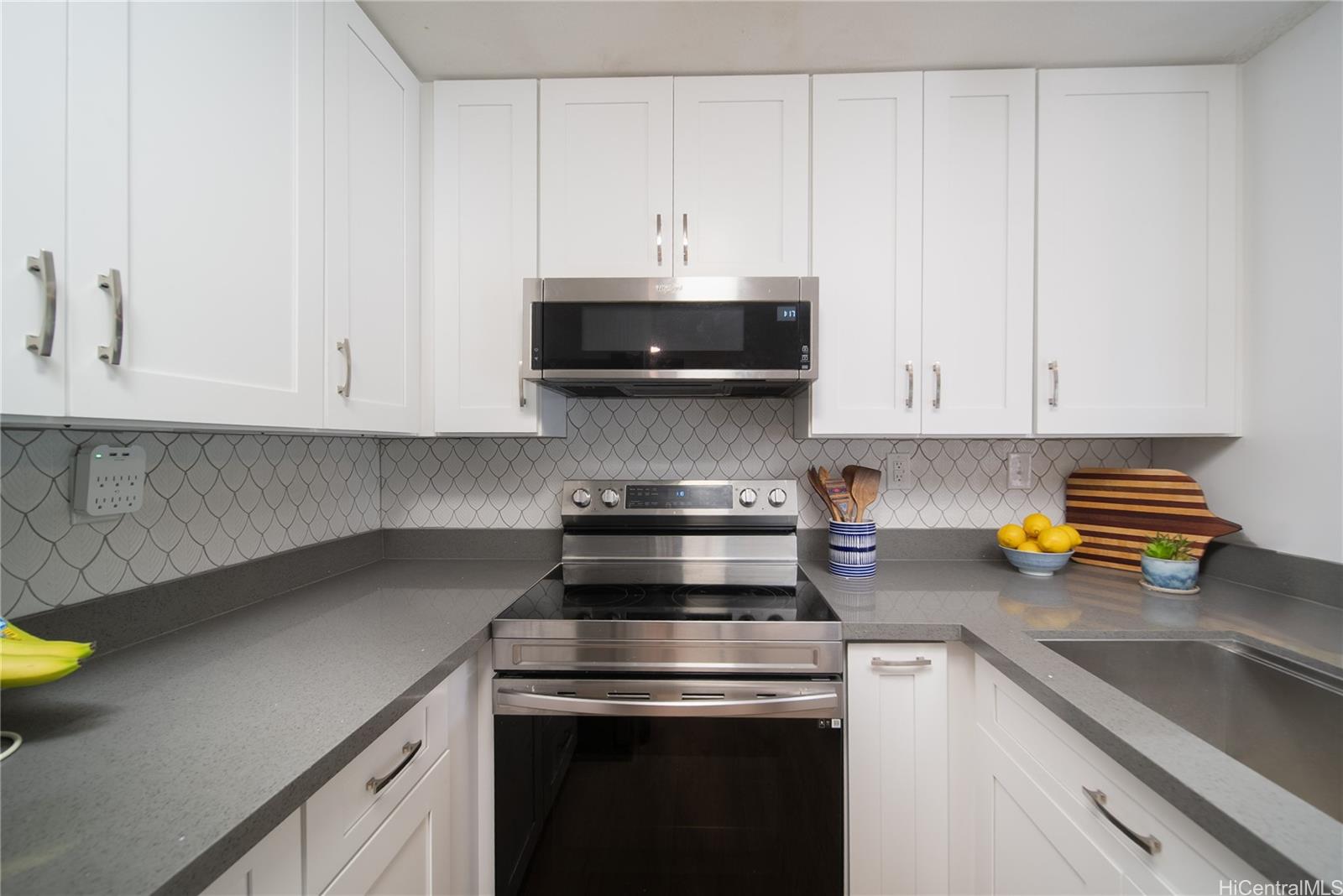 MTA townhouse # 60, Mililani, Hawaii - photo 7 of 24