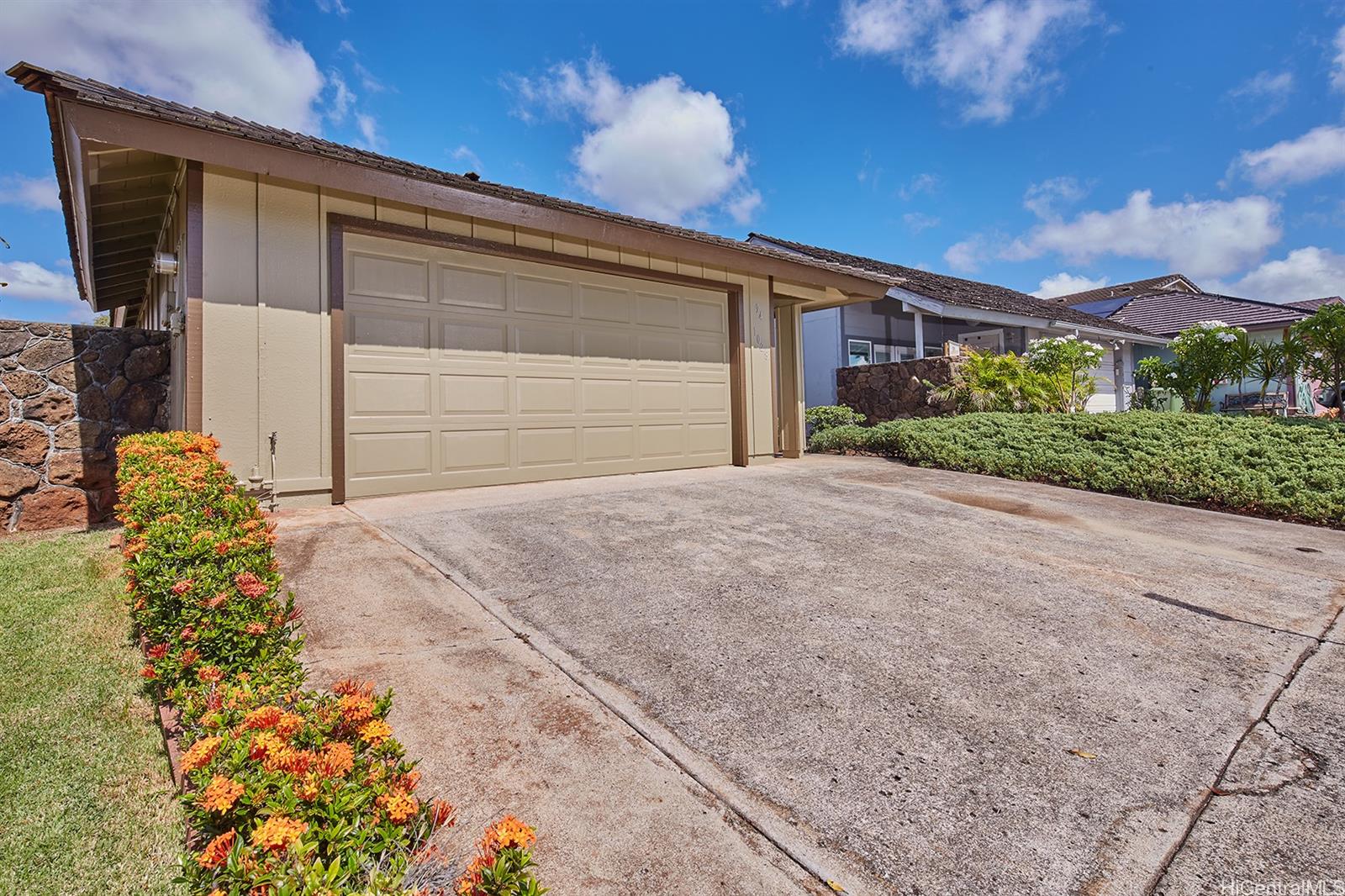 94-1028  Leomana Place Waipio Gentry, Waipahu home - photo 23 of 23