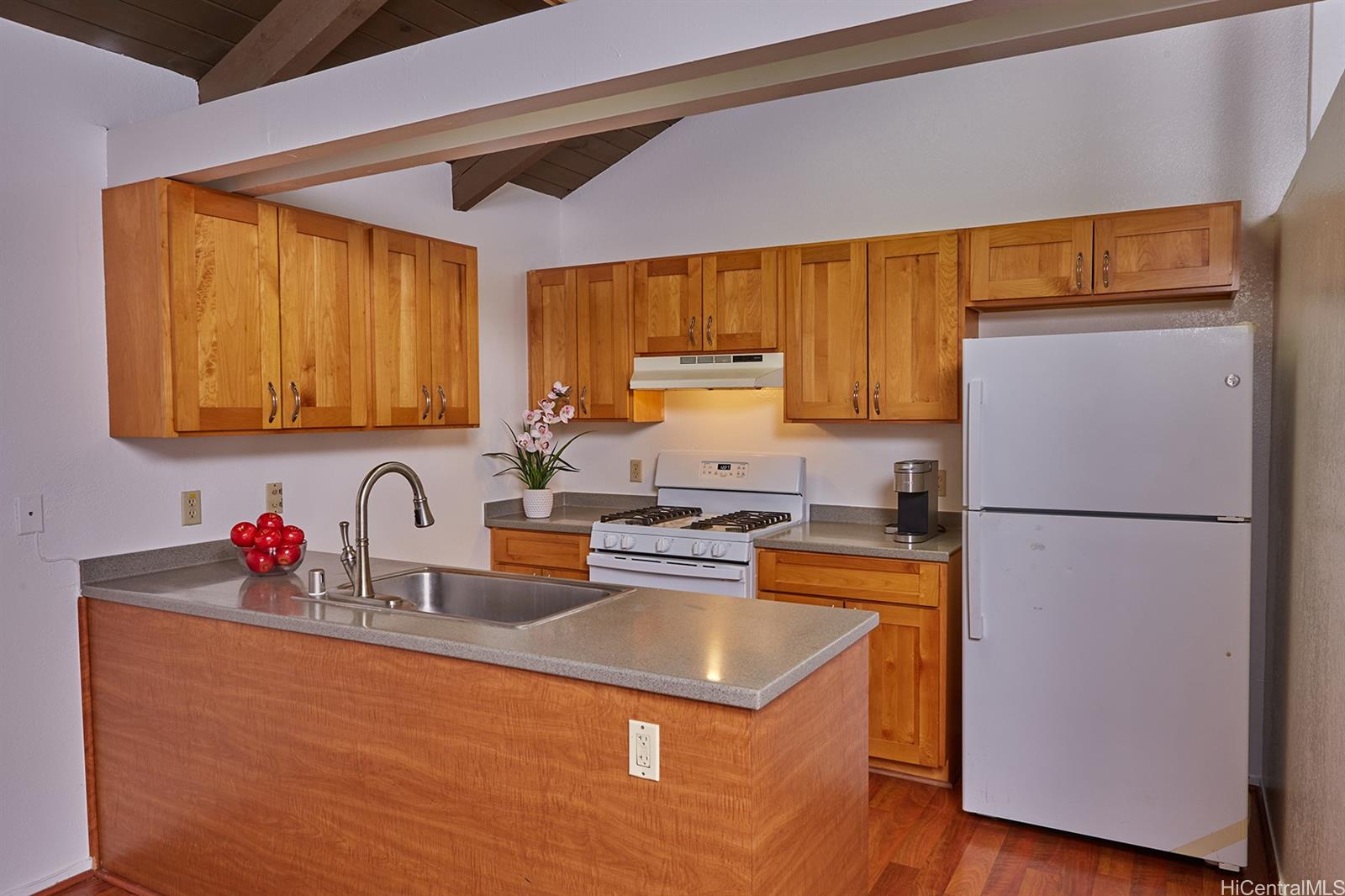 94-1028  Leomana Place Waipio Gentry, Waipahu home - photo 9 of 23