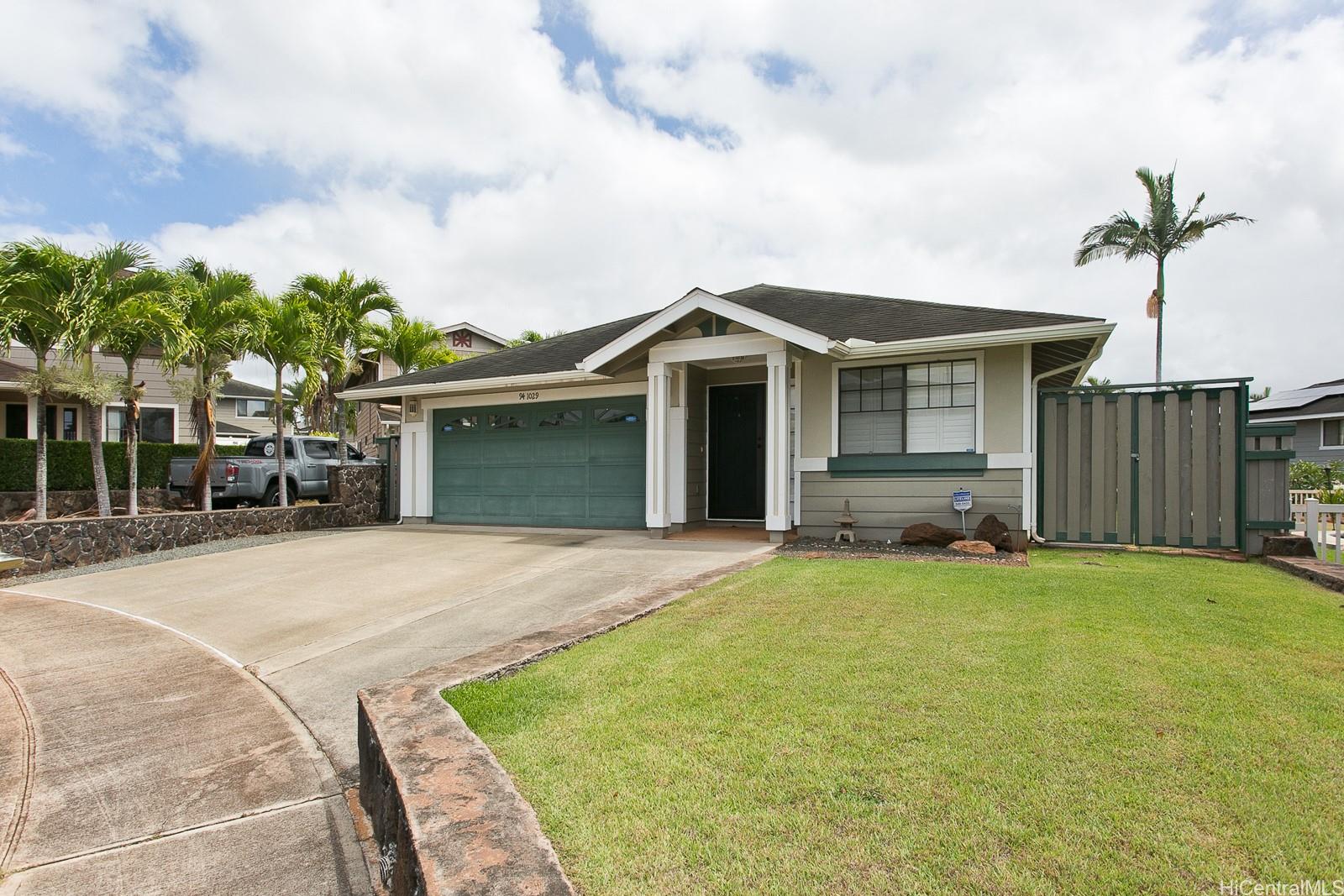 941029 Halepuna Street , Waipahu, Hi 96797 Royal Kunia