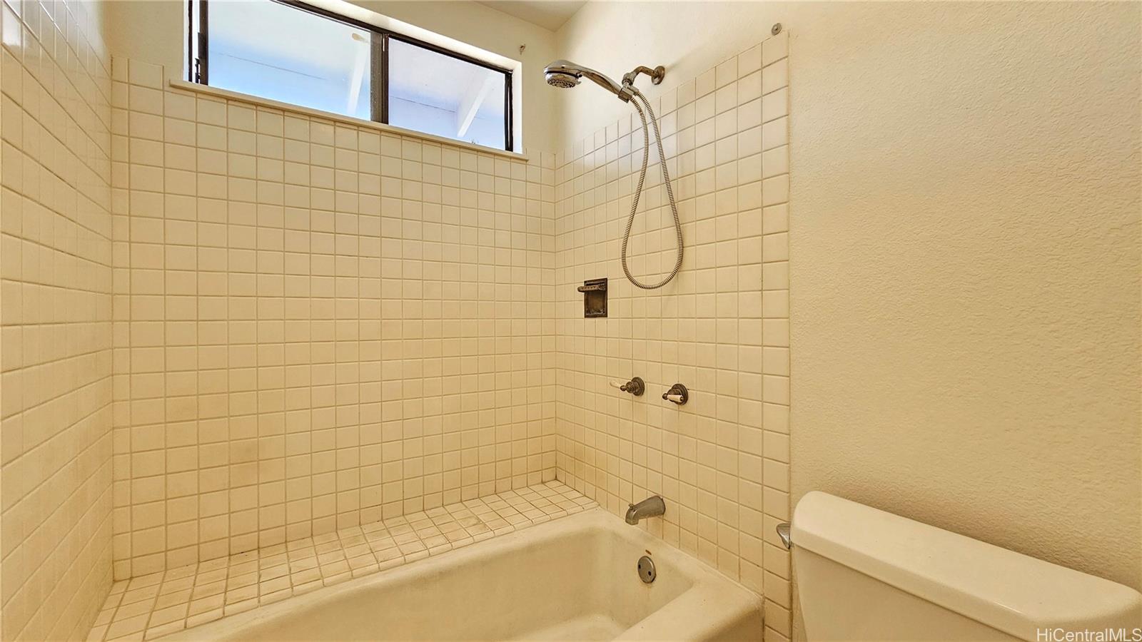 94-1031  Ahahui Place Mililani Area, Central home - photo 23 of 24