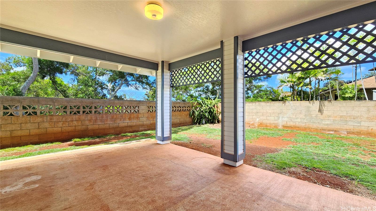 94-1031  Ahahui Place Mililani Area, Central home - photo 5 of 24