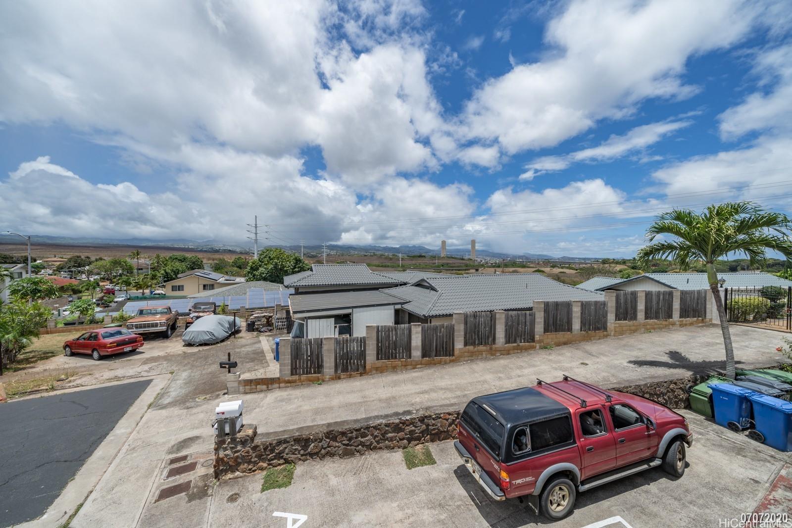 94-1033 Lumikula St Waipahu - Rental - photo 2 of 18
