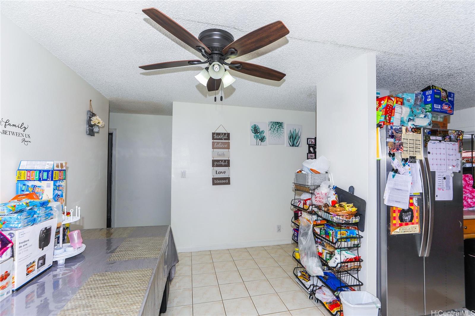 94-1036  Kuhaulua St Waipahu Estates, Waipahu home - photo 11 of 25