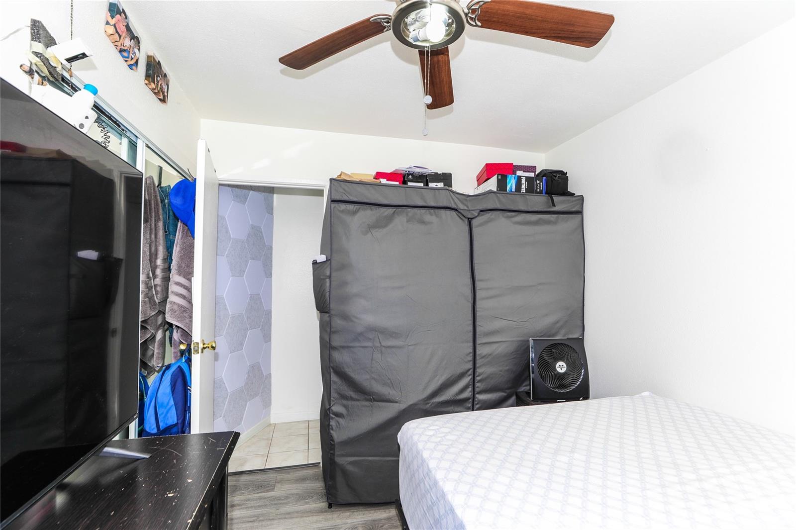 94-1036  Kuhaulua St Waipahu Estates, Waipahu home - photo 17 of 25