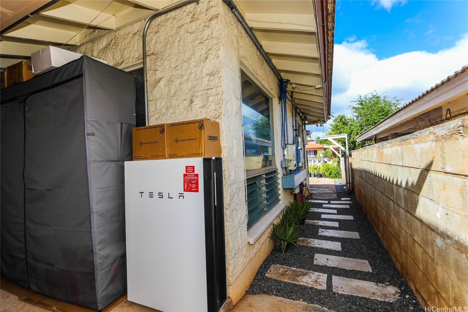 94-1036  Kuhaulua St Waipahu Estates, Waipahu home - photo 24 of 25