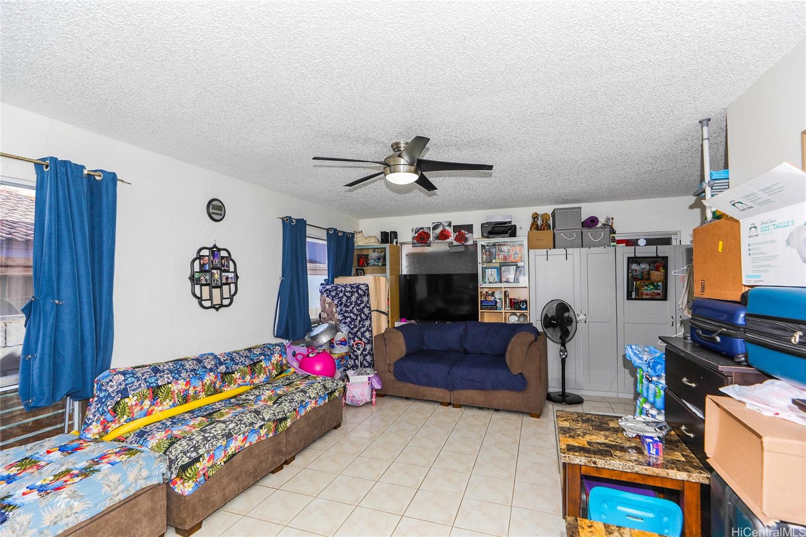 94-1036  Kuhaulua St Waipahu Estates, Waipahu home - photo 9 of 25