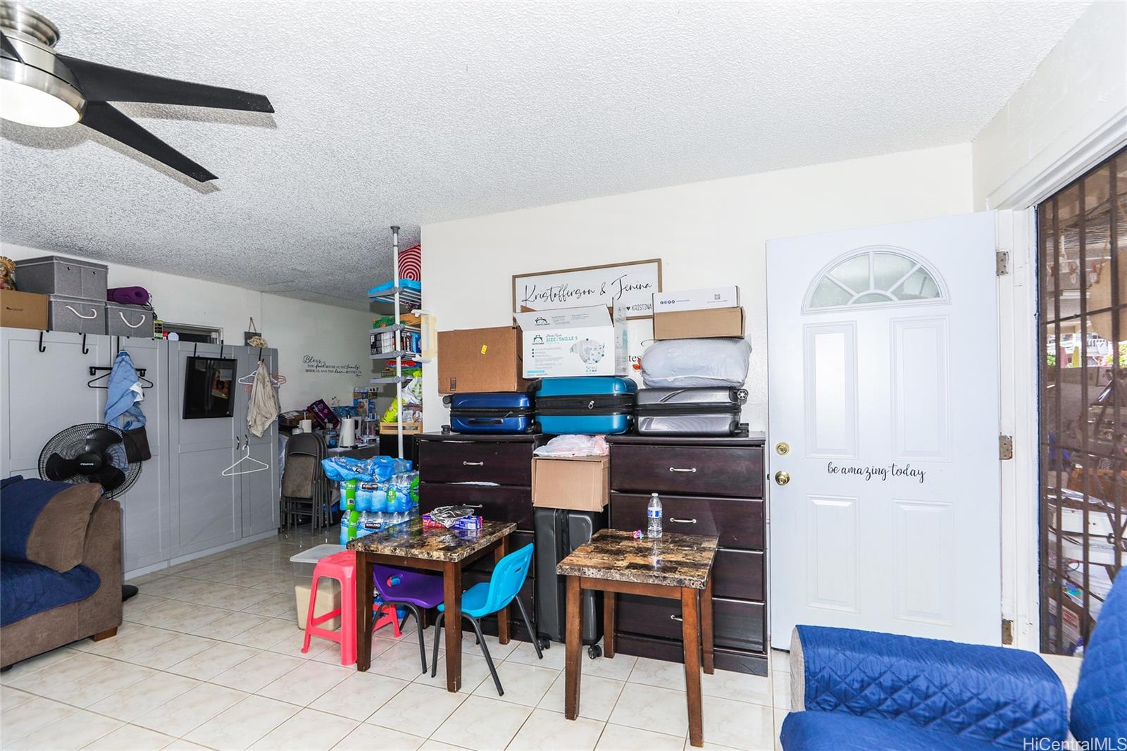 94-1036  Kuhaulua St Waipahu Estates, Waipahu home - photo 10 of 25