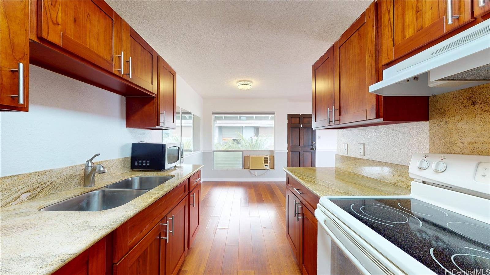 94-1036 Paha Pl Waipahu - Rental - photo 2 of 23