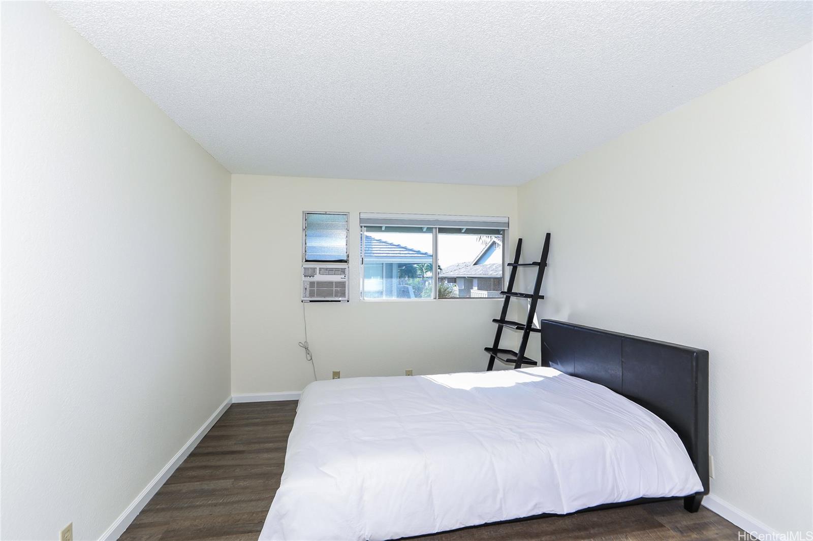 94-1037 Paha Pl Waipahu - Rental - photo 13 of 21