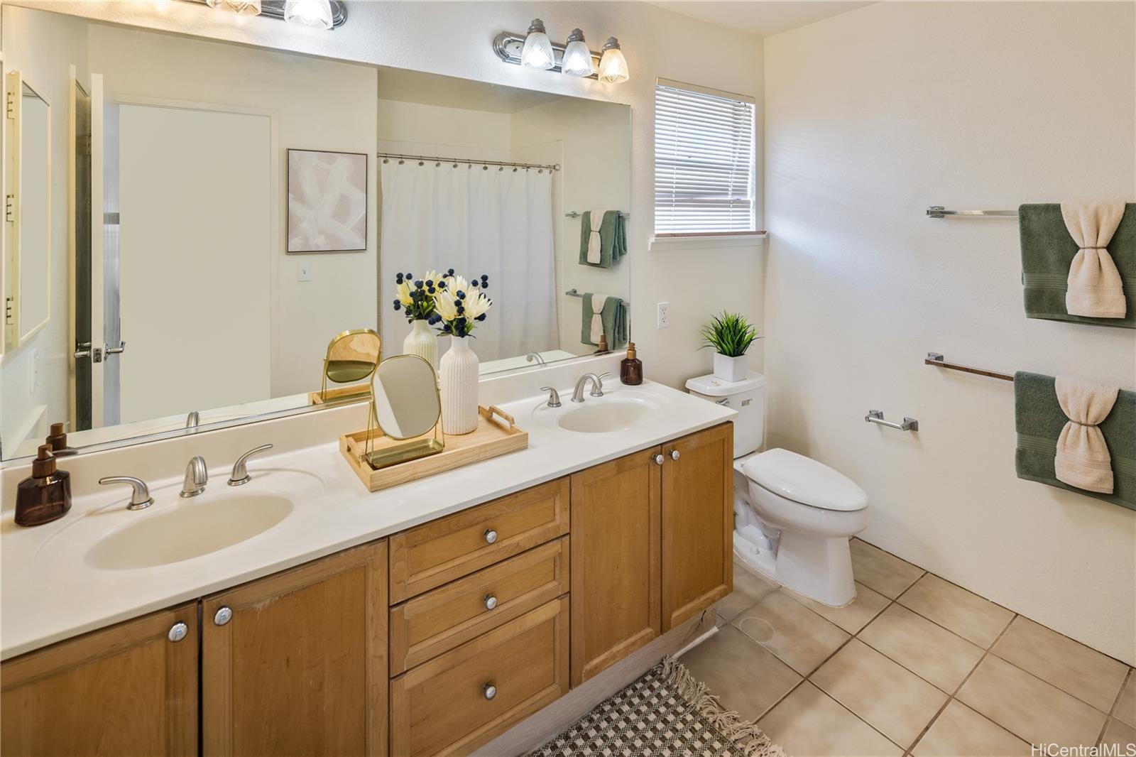 94-1039  Mawa Street Royal Kunia, Waipahu home - photo 13 of 24