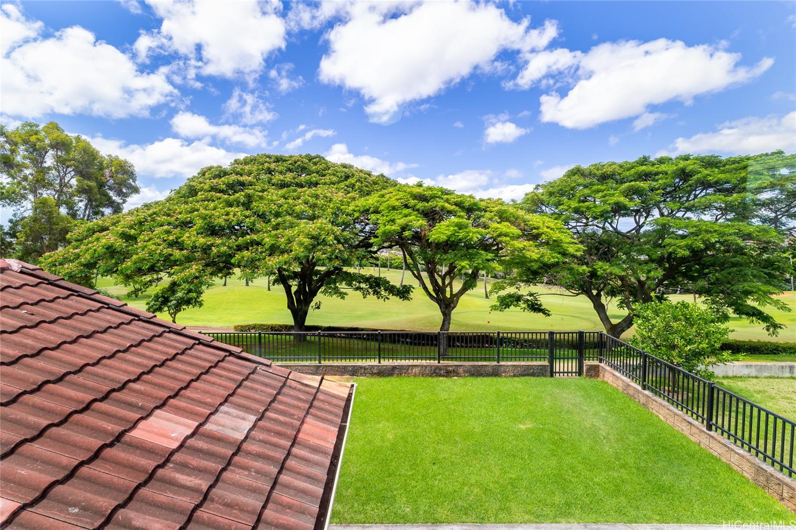 94-1047  Nawele Street Waikele, Waipahu home - photo 21 of 25