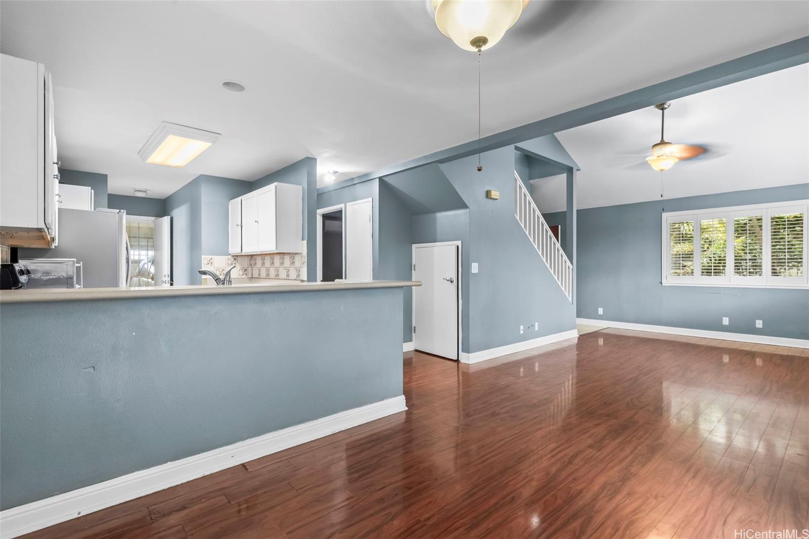 94-1052  Kaloli Loop Royal Kunia, Waipahu home - photo 3 of 19