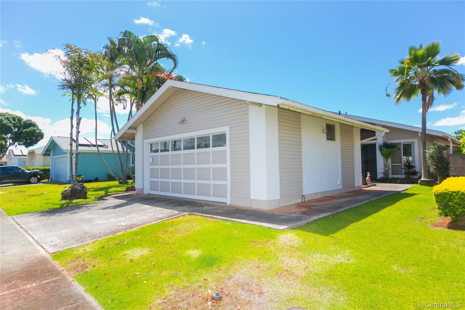 941053 Heahea Street , Waipahu, Hi 96797 Royal Kunia