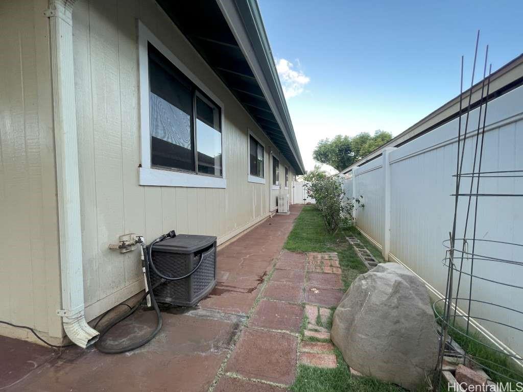 94-1055 Kamiki Street Waipahu - Rental - photo 22 of 23