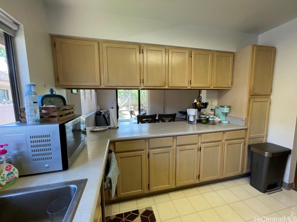 94-1055 Kamiki Street Waipahu - Rental - photo 6 of 23