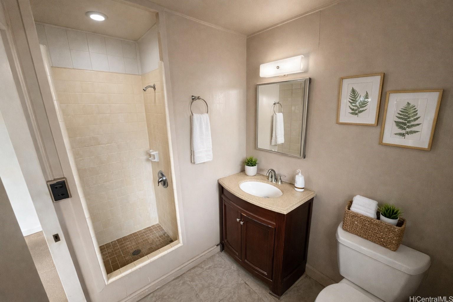 94-1056  Kahuanui St Waipahu Triangle, Waipahu home - photo 12 of 12