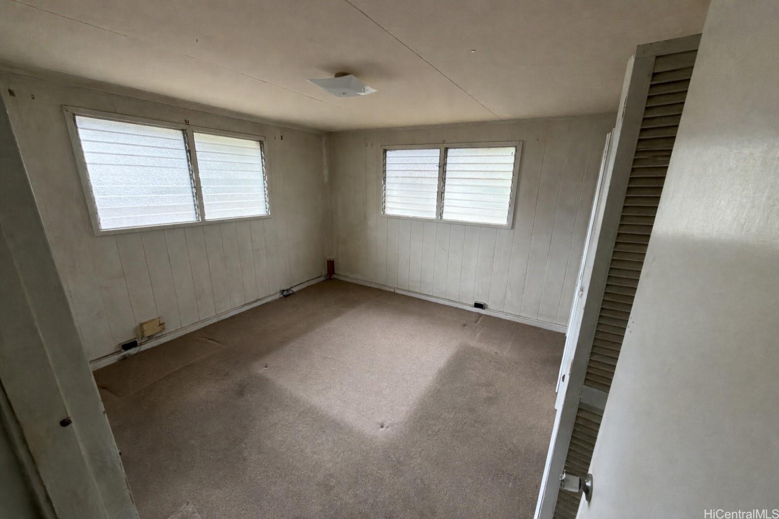 94-1056  Kahuanui St Waipahu Triangle, Waipahu home - photo 6 of 12