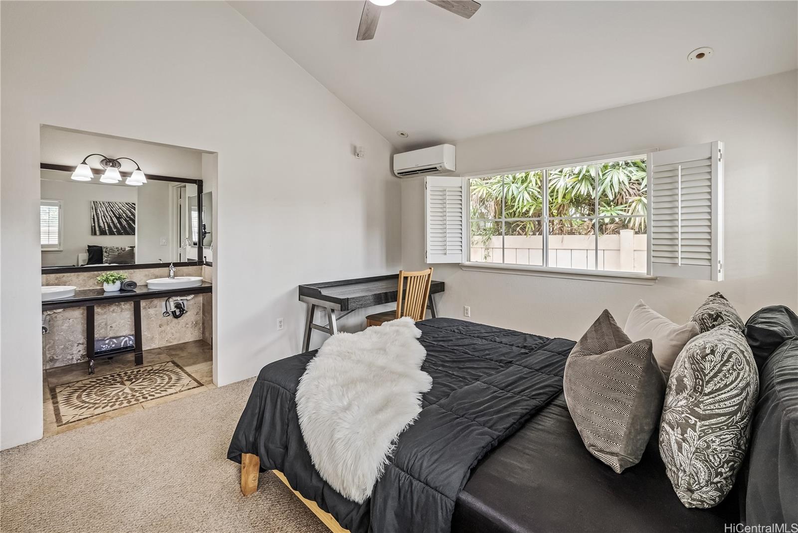 94-1066  Kikepa Street Waikele, Waipahu home - photo 11 of 19