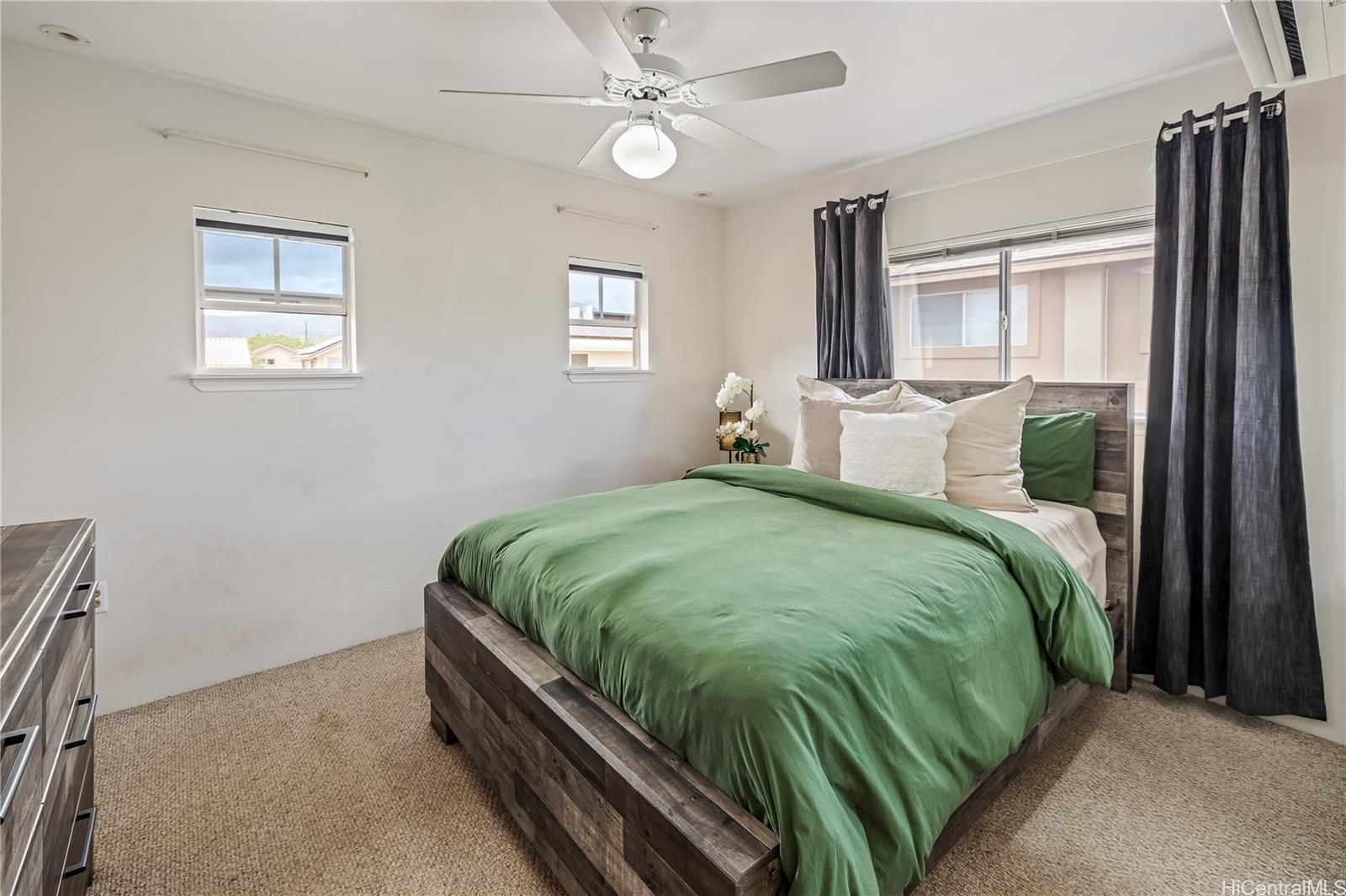 94-1066  Kikepa Street Waikele, Waipahu home - photo 15 of 19