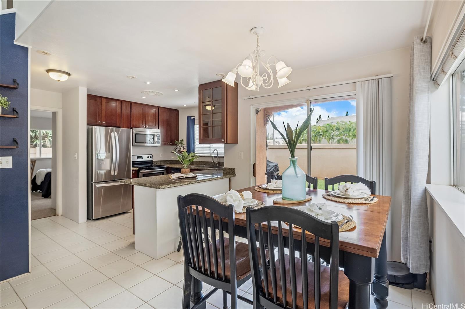 94-1066  Kikepa Street Waikele, Waipahu home - photo 5 of 19