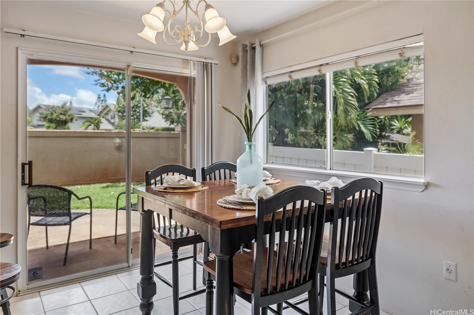 94-1066  Kikepa Street Waikele, Waipahu home - photo 6 of 19