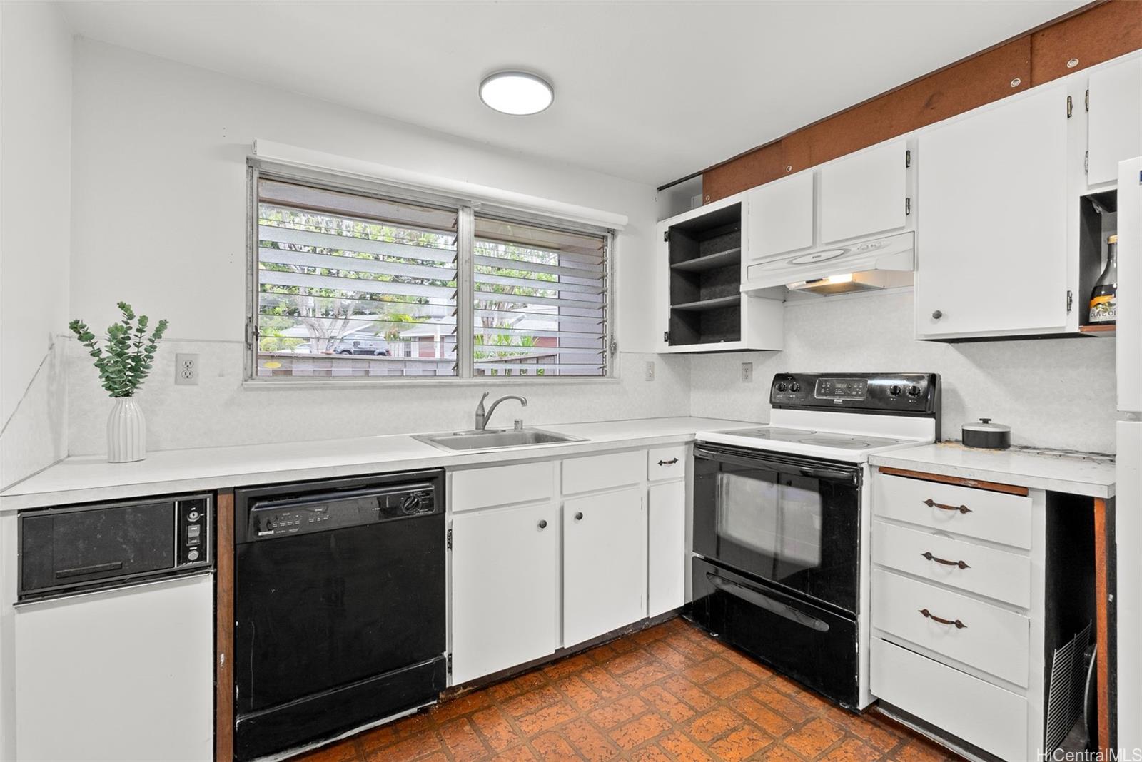 Spruce Ridge Villas condo # 16, Mililani, Hawaii - photo 20 of 24