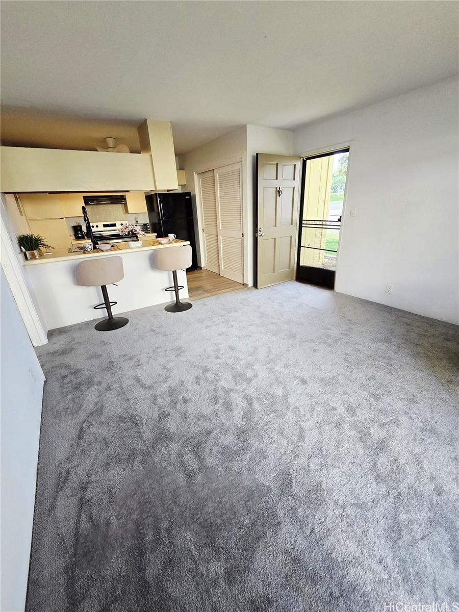 Ihona condo # A6, Waipahu, Hawaii - photo 3 of 9