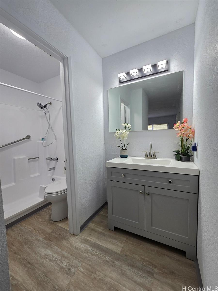 Ihona condo # A6, Waipahu, Hawaii - photo 6 of 9