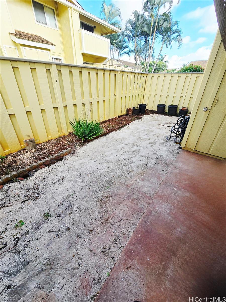 Ihona condo # A6, Waipahu, Hawaii - photo 8 of 9