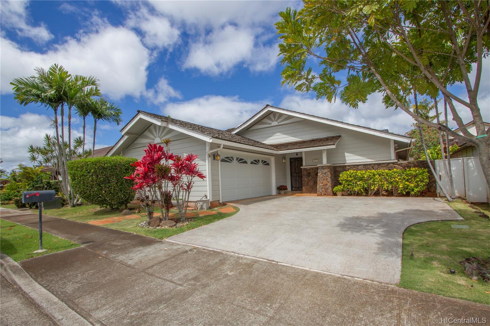941074 Poe Place , Waipahu, Hi 96797 Waipio Gentry