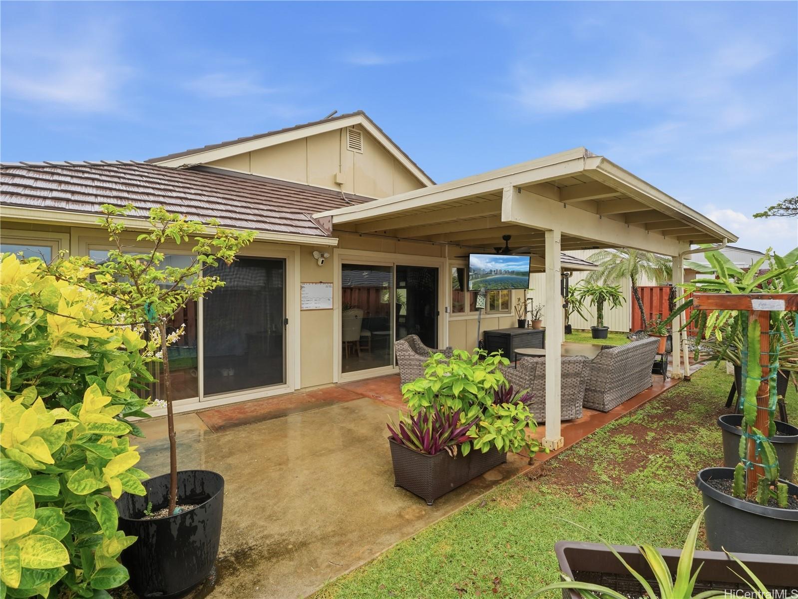 94-1075  Leko Place Waipio Gentry, Waipahu home - photo 22 of 25