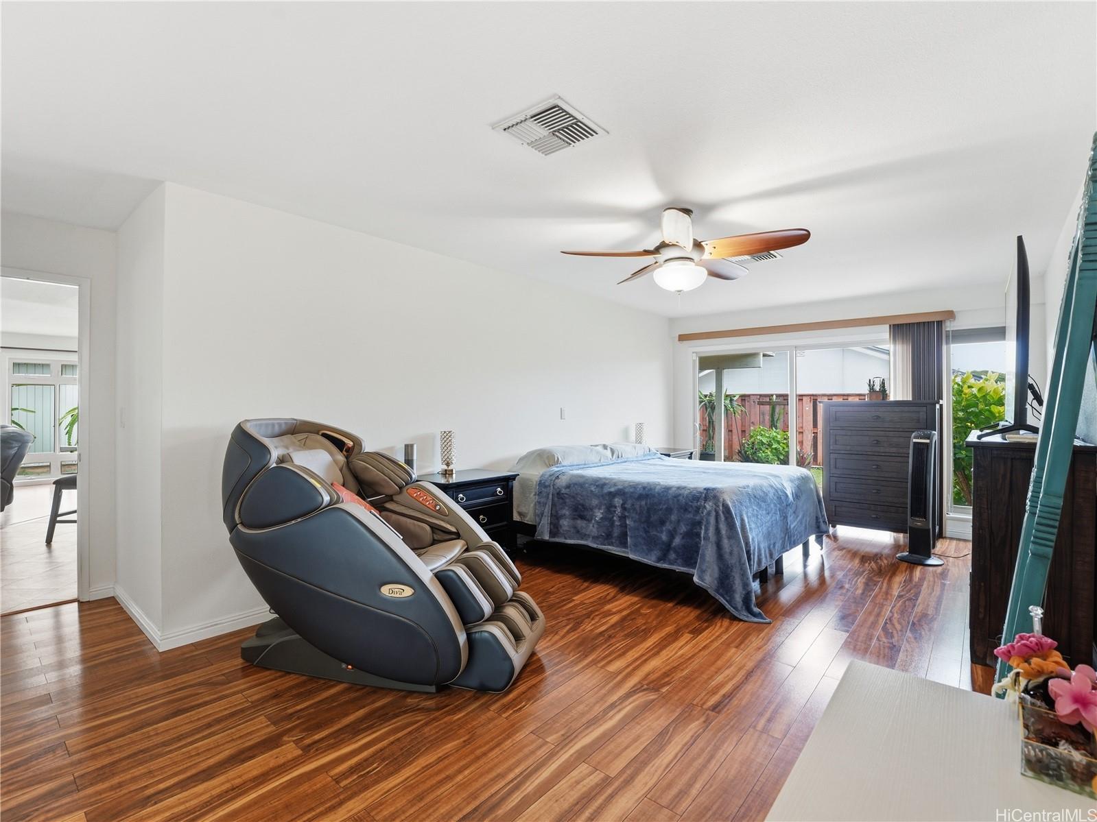 94-1075  Leko Place Waipio Gentry, Waipahu home - photo 10 of 25