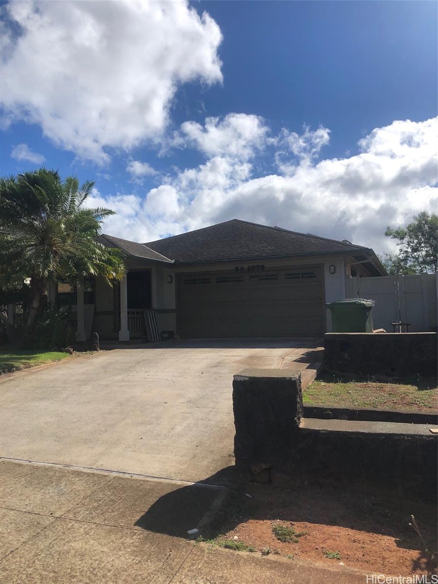 941079 Awalua Street , Waipahu, Hi 96797 home Royal Kunia Waipahu