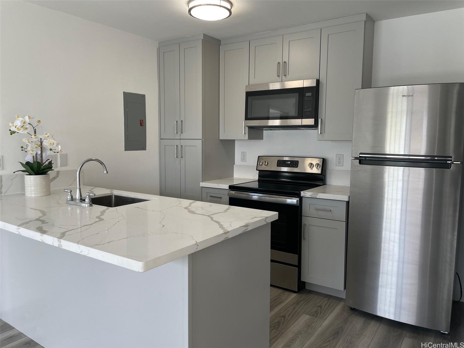 94-1081 Kepakepa St Waipahu - Rental - photo 3 of 12