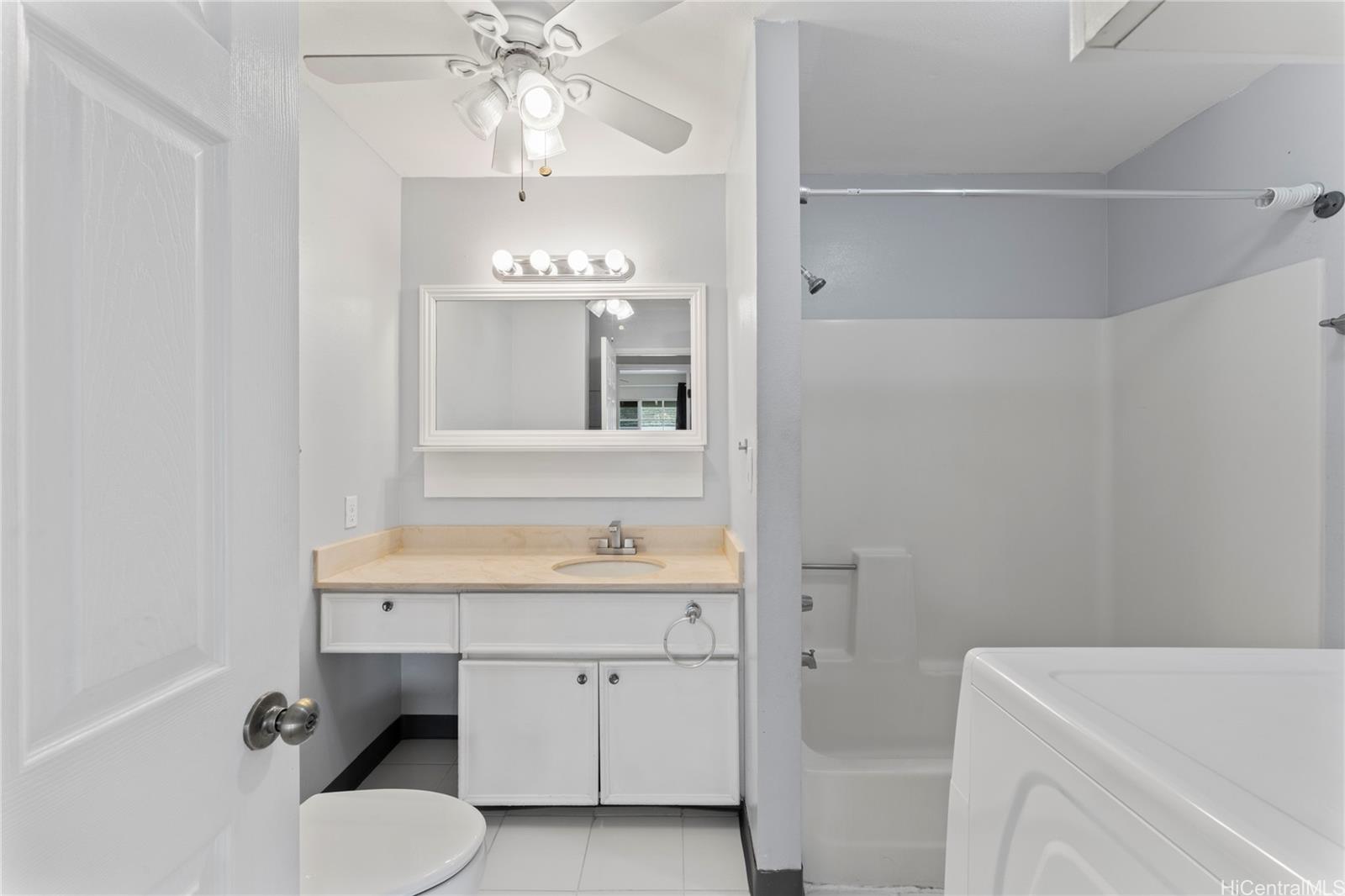 Waipio Gentry townhouse # J8, Waipahu, Hawaii - photo 8 of 25