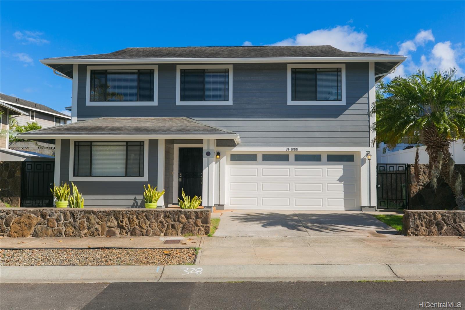 941088 Halehau Street , Waipahu, Hi 96797 home Royal Kunia Waipahu