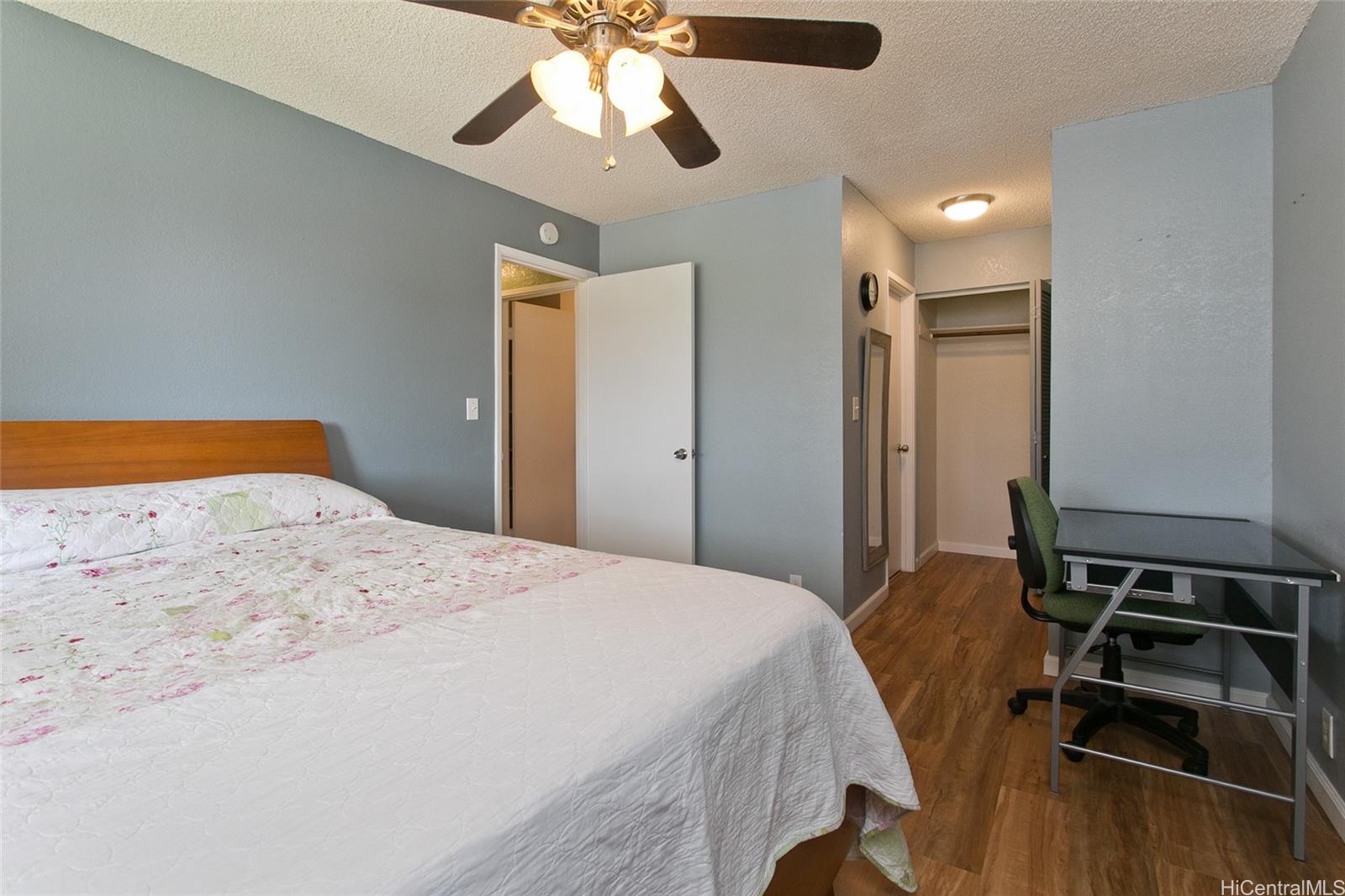 Hikino 2 condo # R5, Waipahu, Hawaii - photo 11 of 15