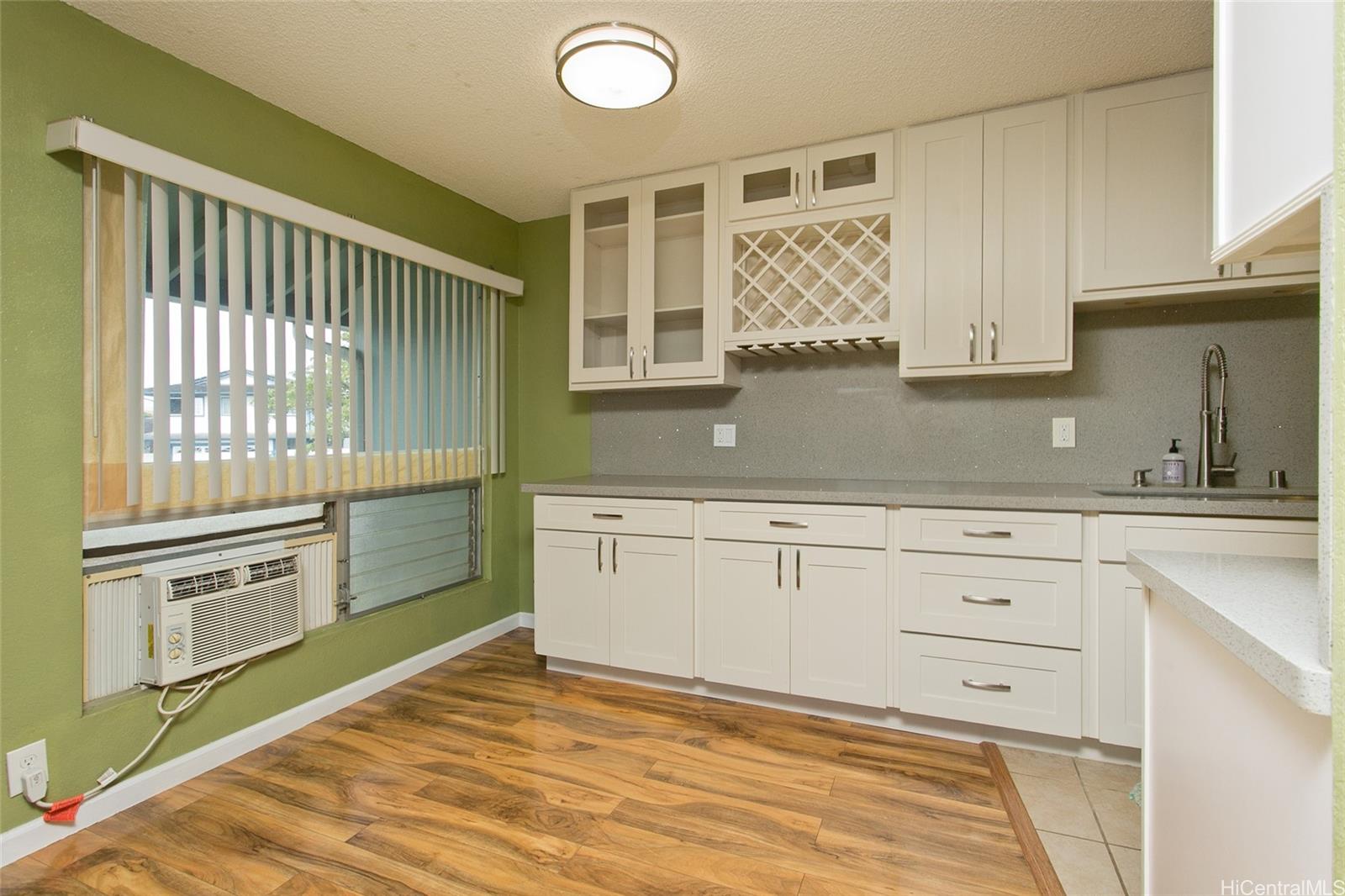 Hikino 2 condo # R5, Waipahu, Hawaii - photo 6 of 15