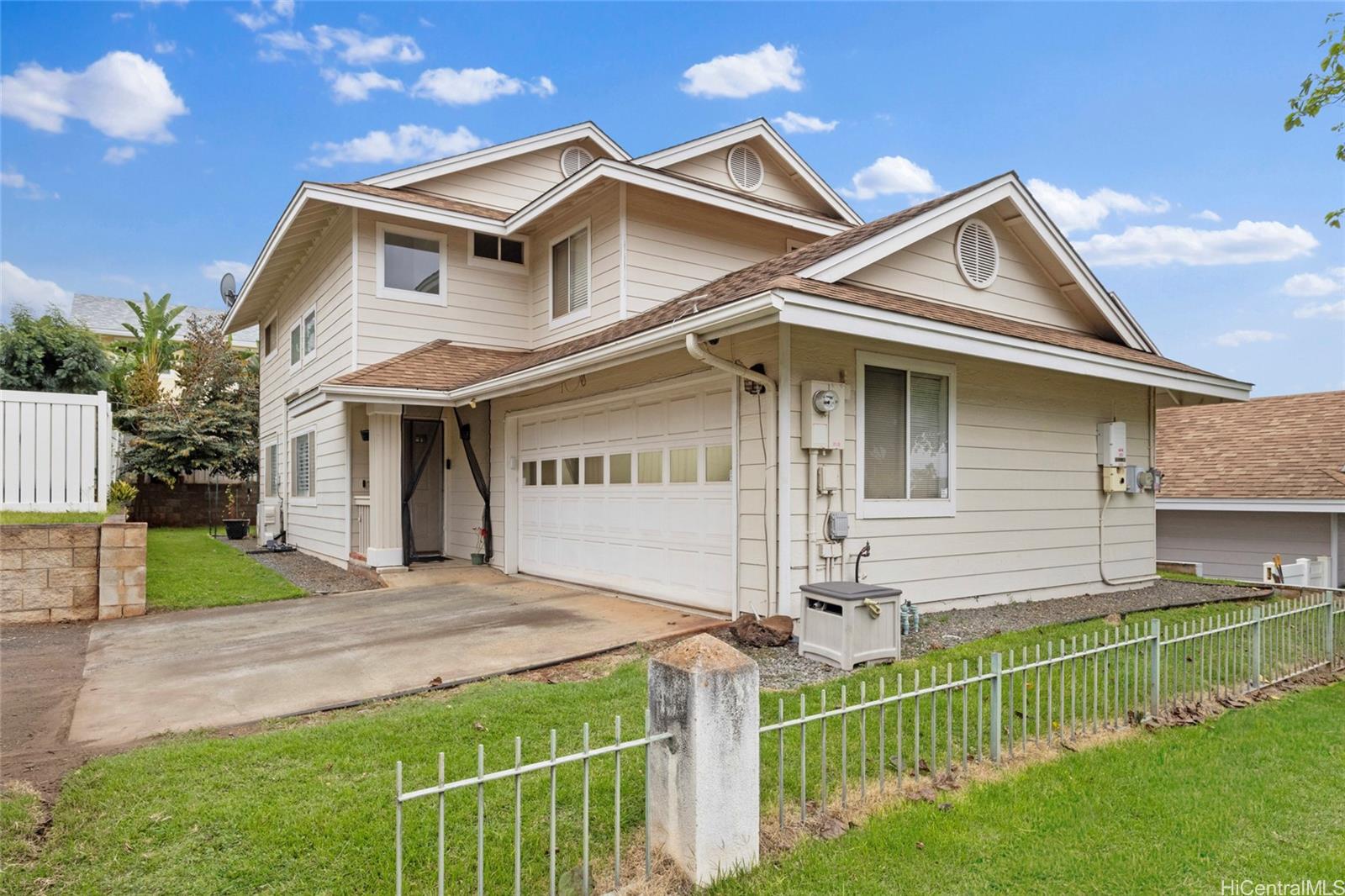 94-1100  Pulelo Street Waikele, Waipahu home - photo 2 of 23