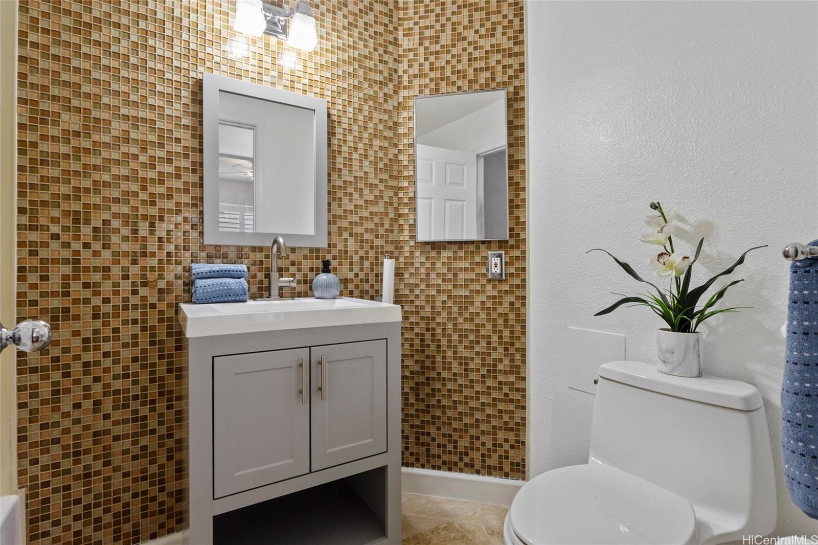 94-1100  Pulelo Street Waikele, Waipahu home - photo 12 of 23