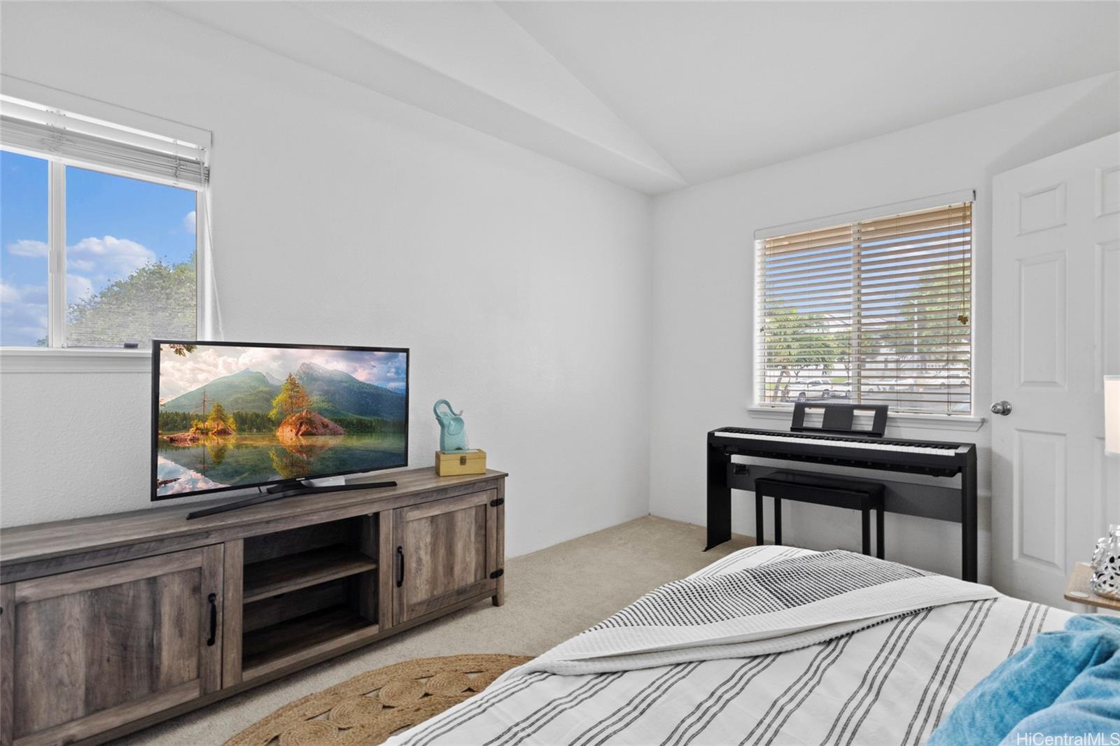 94-1100  Pulelo Street Waikele, Waipahu home - photo 15 of 23