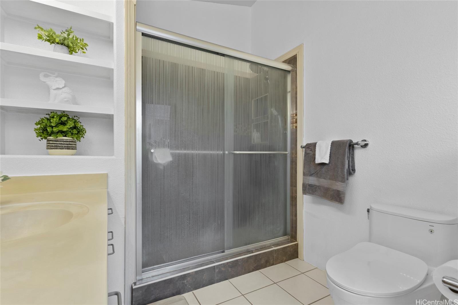 94-1100  Pulelo Street Waikele, Waipahu home - photo 10 of 23