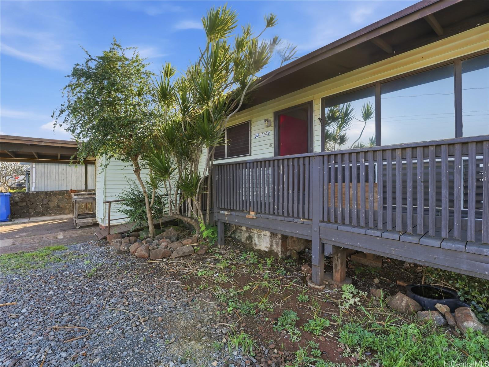 94-1109  Lumi Street Crestview, Waipahu home - photo 2 of 14