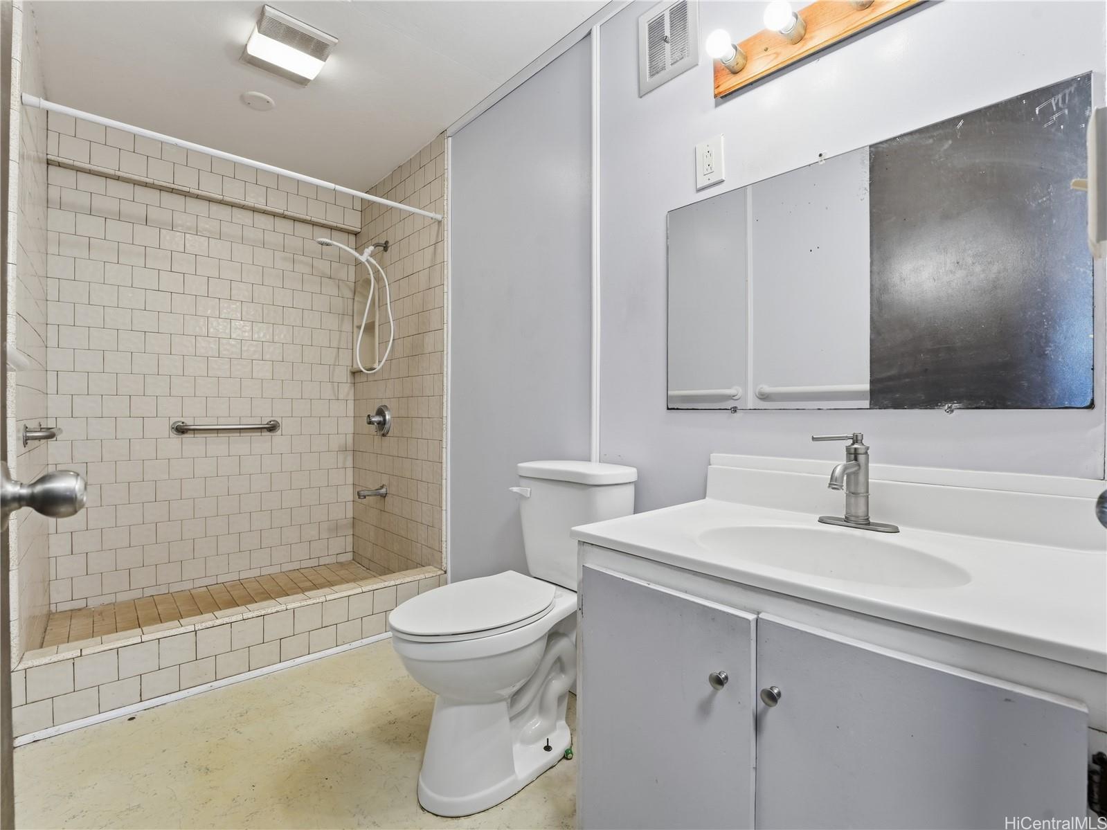 94-1109  Lumi Street Crestview, Waipahu home - photo 10 of 14