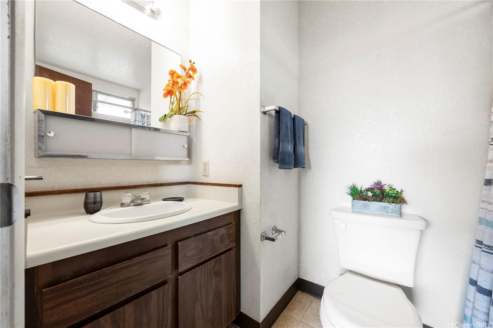 94-111  Kaaholo Place Village Park, Waipahu home - photo 19 of 25