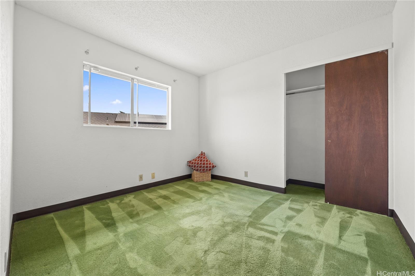 94-111  Kaaholo Place Village Park, Waipahu home - photo 22 of 25