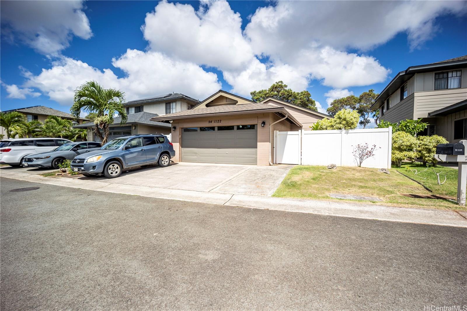 941122  Kapehu Street Royal Kunia, Waipahu home - photo 20 of 25