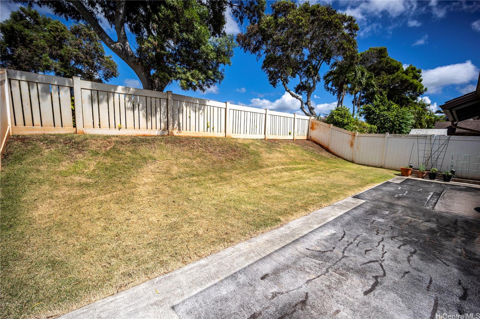 941122  Kapehu Street Royal Kunia, Waipahu home - photo 22 of 25